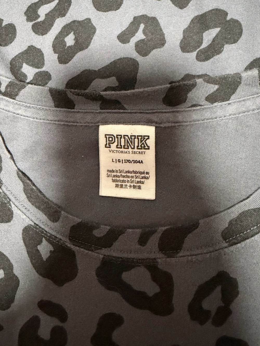 VS Pink (Harder To Find) Leopard Dog Campus Long Sleeve Shirt- Size Large - Picture 5 of 5